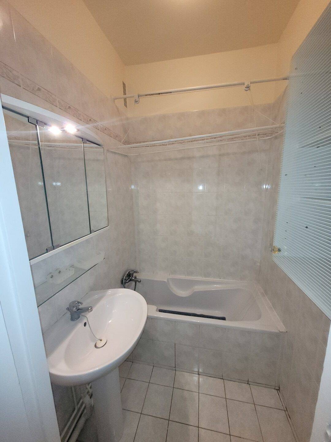 Maison à louer, 44m², LEVALLOIS PERRET