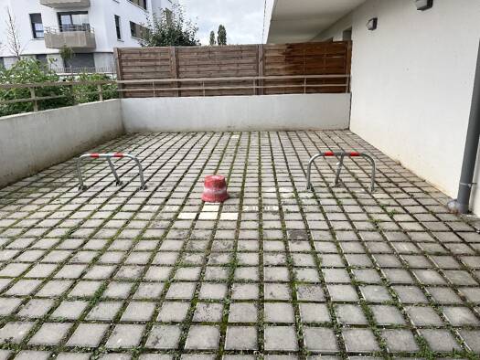 Parking à louer 73 € 10 m² Carouge Joncs Marins Brétigny-sur-Orge 91220