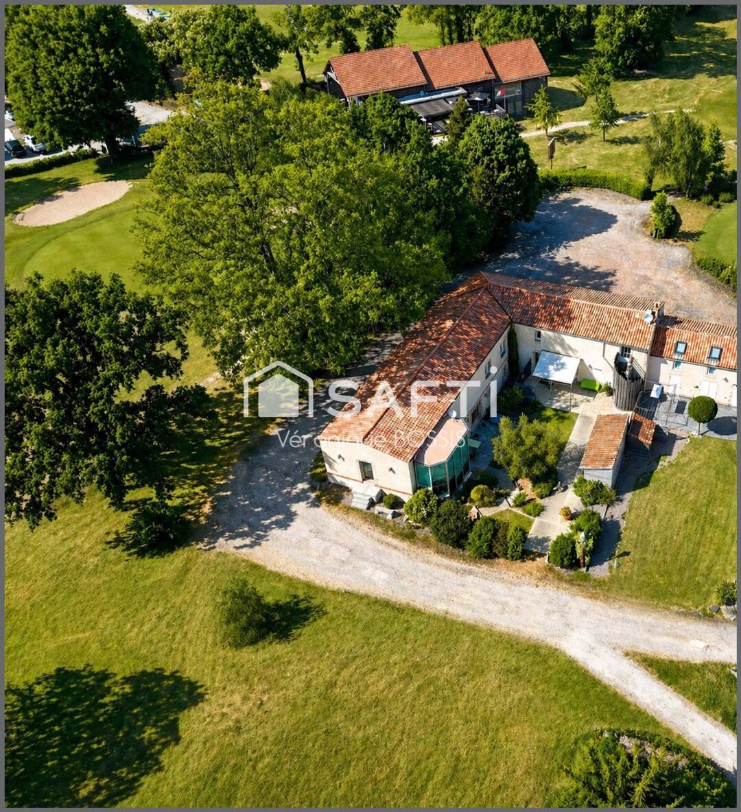 Maison à vendre, 216m², LA ROCHE SUR YON