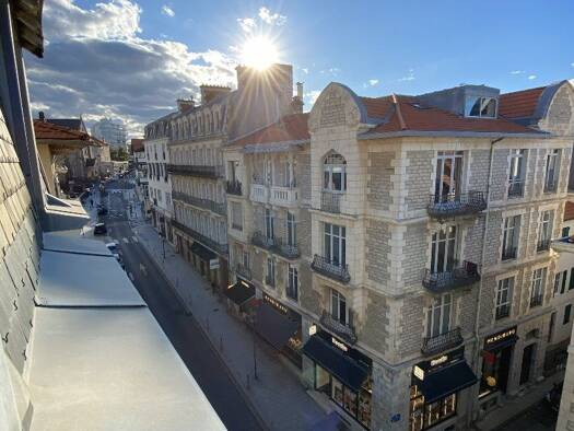 Appartement à vendre 745 000 € 3 pièces 2 chambres 79 m² 4ème étage Front de Mer Biarritz 64200