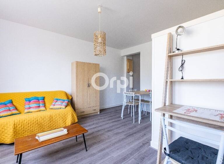 Appartement à louer 430 € 1 pièce 23 m²<br/>superficie 1er<br/>étage Le Mas bouyol Limoges 87000