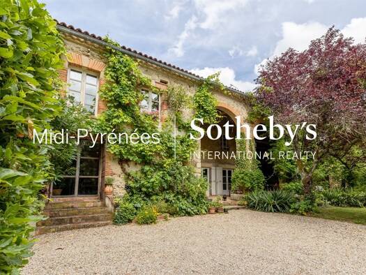 Maison à vendre 570 000 € 12 pièces 7 chambres 395 m² 58 263 m² de terrain Saint-Paul-Cap-de-Joux 81220