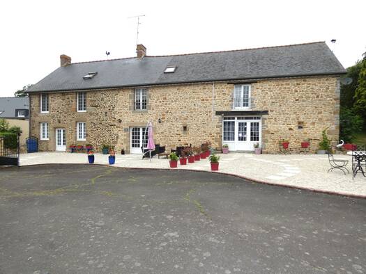 Maison à vendre 359 000 € 7 pièces 6 chambres 330 m² 3 470 m² de terrain Saint James 50240