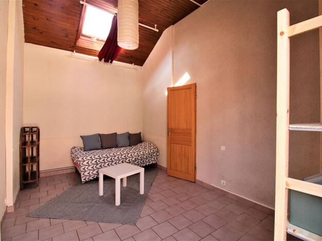 Appartement à louer 375 € 1 pièce 26,4 m² RDC Bellegarde 45270