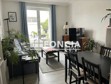 Appartement à louer 820 € 3 pièces 2 chambres 56,6 m² 2ème étage Carmes Sud Orléans 45000