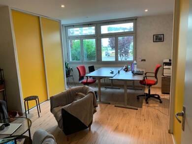 Local commercial à louer 530 € 32 m² de surface de vente Saint-Maurice-de-Beynost 01700