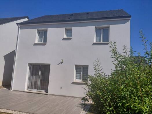 Maison à vendre 299 000 € 5 pièces 3 chambres 98 m² 271 m² de terrain Dourdan 91410