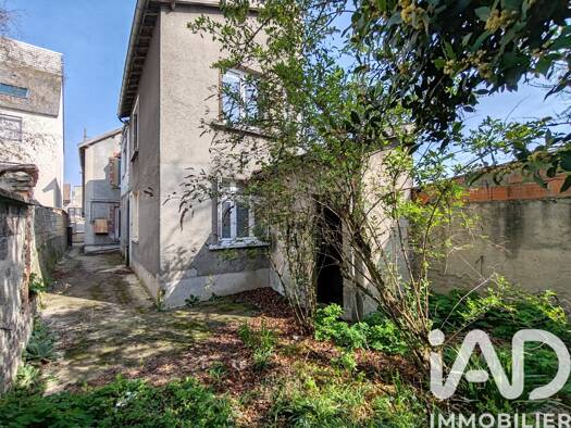 Maison à vendre 277 000 € 8 pièces 7 chambres 136 m² 203 m² de terrain Chemin Vert-Europe Reims 51100