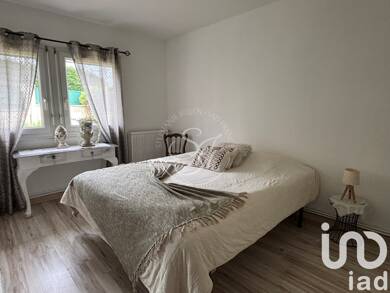 Maison de plain-pied à vendre 269 500 € 3 pièces 2 chambres 64 m² 440 m² de terrain Saintry-sur-Seine 91250