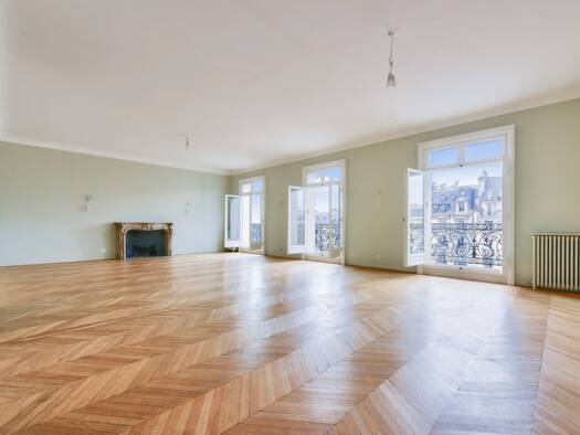 Appartement à louer 19 200 € 8 pièces 5 chambres 370,1 m² 5ème étage Muette Nord Paris 16ème 75016