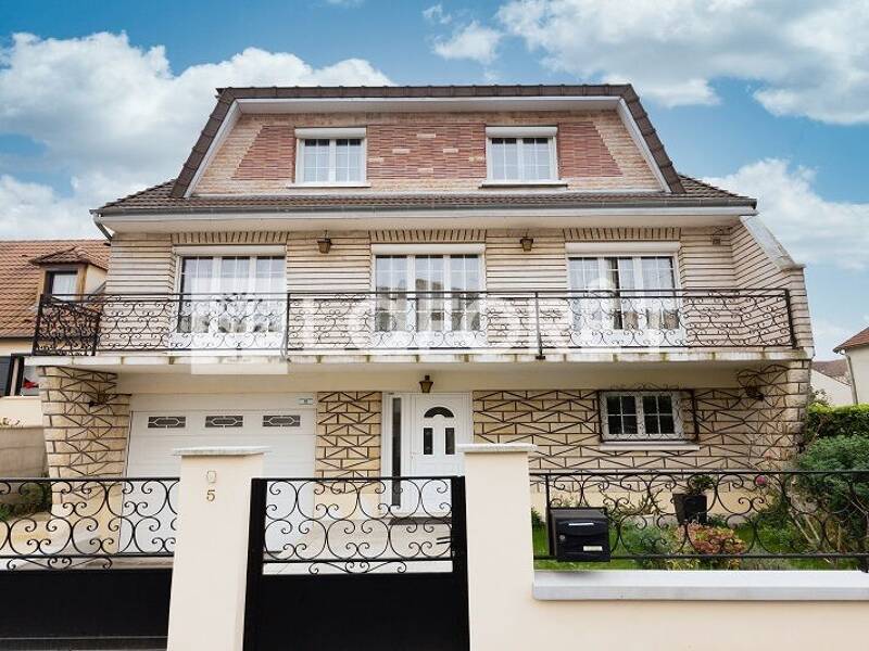 Maison à vendre, 184m², ROISSY EN BRIE