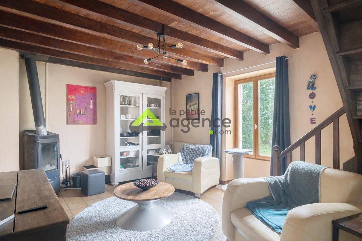 Maison à vendre, 195m², SAINT YRIEIX LA MONTAGNE