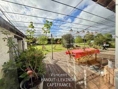 Maison à vendre 385 000 € 8 pièces 3 chambres 152 m² 12 269 m² de terrain Soulaire-et-Bourg 49460