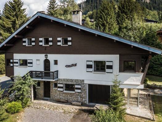 Chalet à vendre 1 990 000 € 7 pièces 6 chambres 179,3 m² 766 m² de terrain Megève 74120