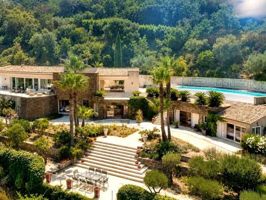 Villa à vendre 8 950 000 € 9 pièces 6 chambres 356 m² 22 035 m² de terrain Gassin 83580