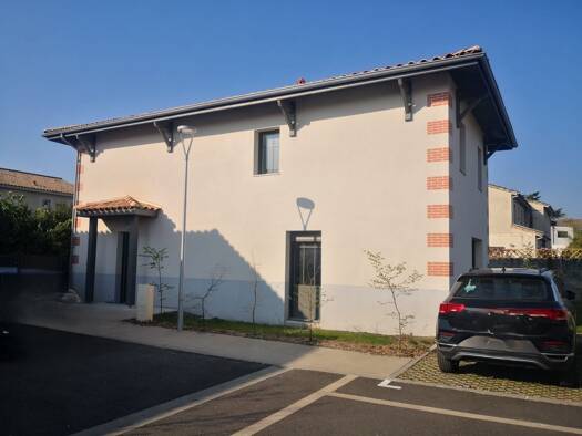 Maison à vendre 569 000 € 6 pièces 5 chambres 140 m² 433 m² de terrain Clémenceau-Pontac-Sallegourde-Pont de Langon Villenave-d'Ornon 33140