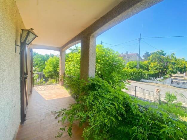 Maison à vendre 182 000 € 4 pièces 3 chambres 83 m² 581 m² de terrain Sud Caussade 82300