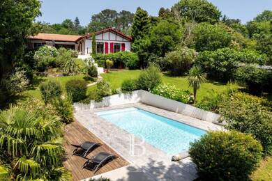 Maison à vendre 1 890 000 € 8 pièces 6 chambres 350 m² 4 116 m² de terrain Arcangues 64200