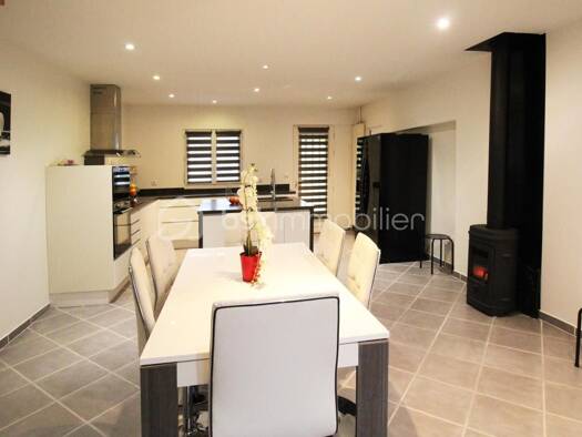 Maison à vendre 295 000 € 6 pièces 3 chambres 150 m² 392 m² de terrain Mormant 77720