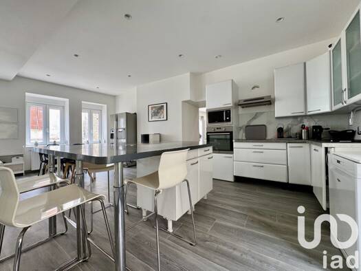 Maison à vendre 190 000 € 7 pièces 5 chambres 197 m² Essoyes 10360