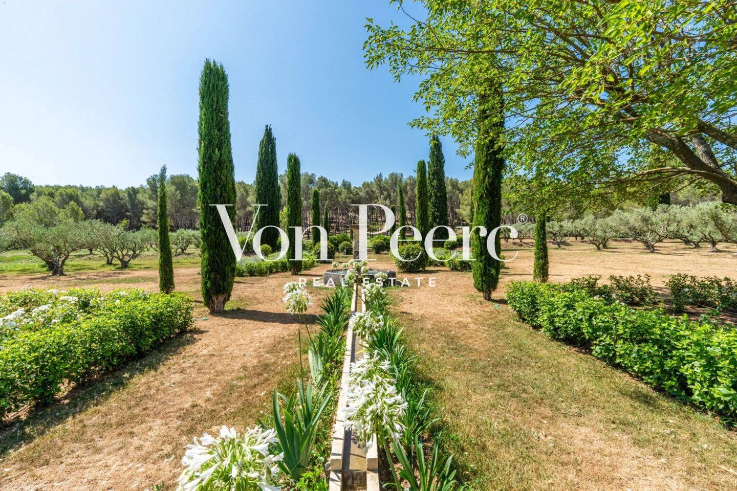 Maison à vendre, 350m², MAUSSANE LES ALPILLES