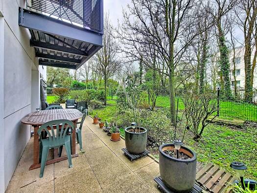 Appartement à vendre 203 100 € 4 pièces 3 chambres 80 m² RDC Chene Vert-Centre Ville Saint-Barthélemy-d'Anjou 49124