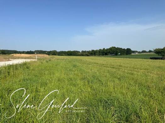 Terrain constructible à vendre 31 000 € 2 576 m² de terrain Saint-Martin-sur-Oust 56200