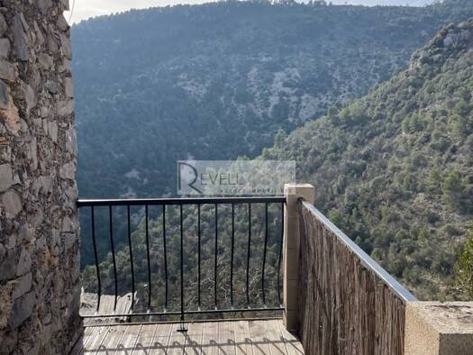 Appartement à vendre 180 000 € 3 pièces 2 chambres 70 m² 1er étage Utelle 06450