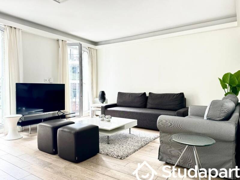 Maison à louer, 66m², PARIS 16E