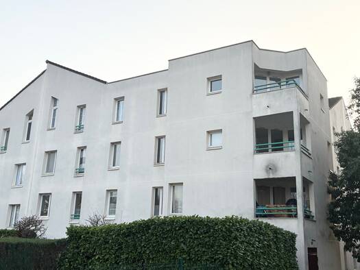 Appartement à vendre 170 000 € 3 pièces 2 chambres 64 m² Étage 3/3 Chardonnerettes Sud Sarcelles 95200