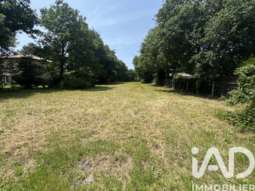 Terrain constructible à vendre 71 000 € 627 m² de terrain Grayan-et-l'Hôpital 33590