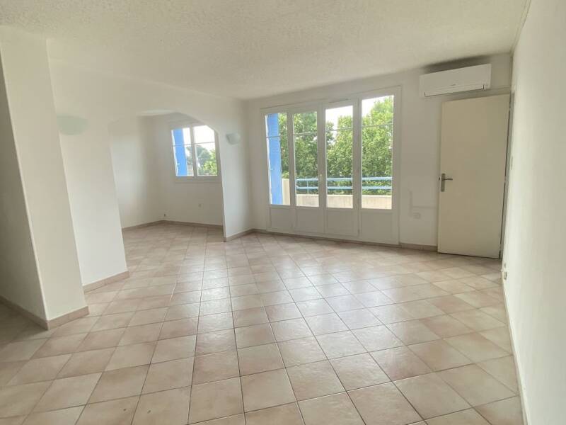 Maison à louer, 66m², MARSEILLE 12E