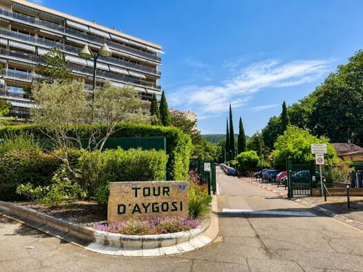 Appartement à vendre 548 550 € 4 pièces 3 chambres 93 m² Étage 1/5 Val Saint-André - Arc - La Torse Aix-en-Provence 13100