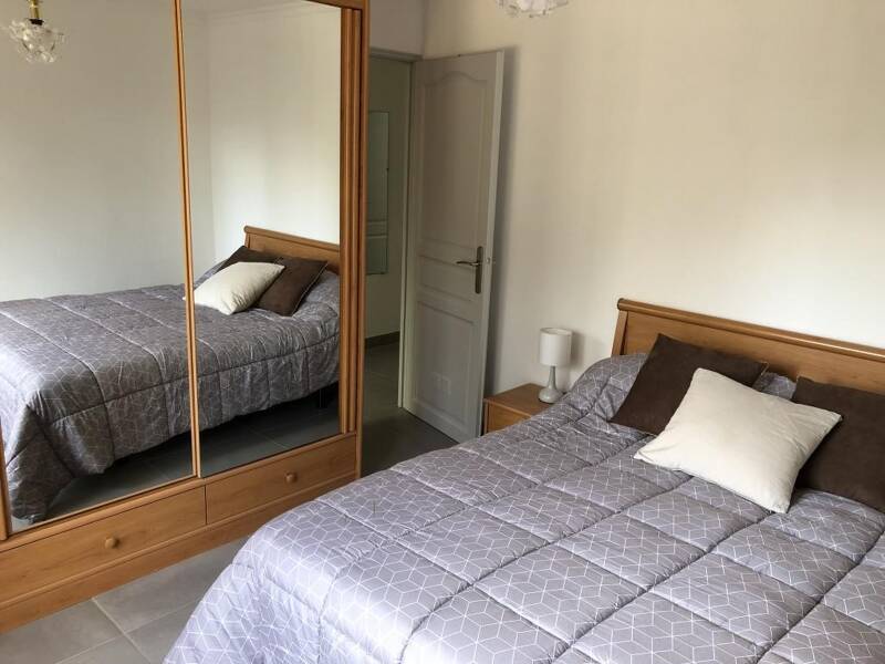 Maison à louer, 80m², SOLLIES PONT