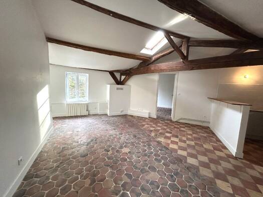 Appartement à louer 730 € 2 pièces 1 chambre 45 m² RDC Asnières-sur-Oise 95270