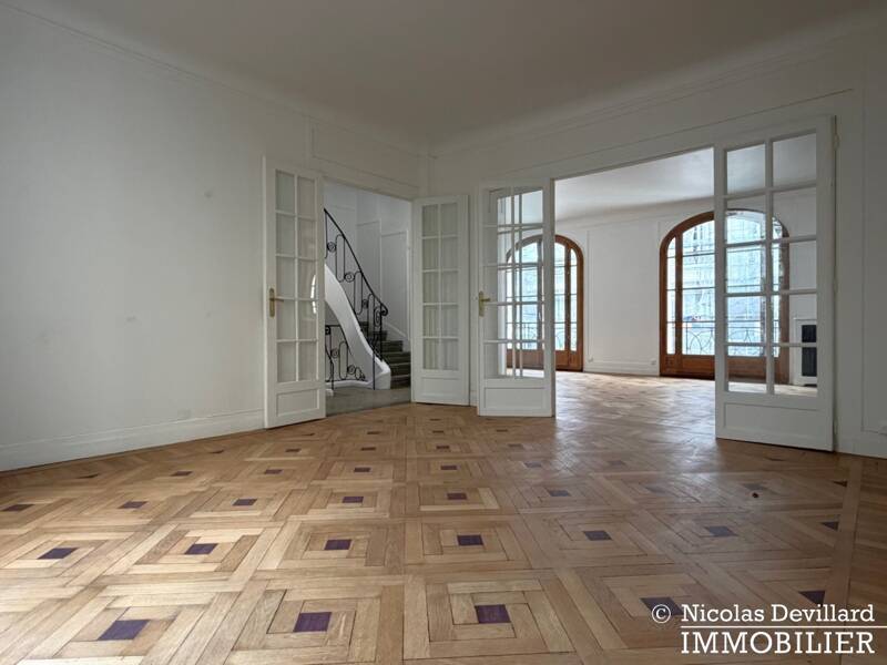 Maison à louer, 237m², PARIS 15E