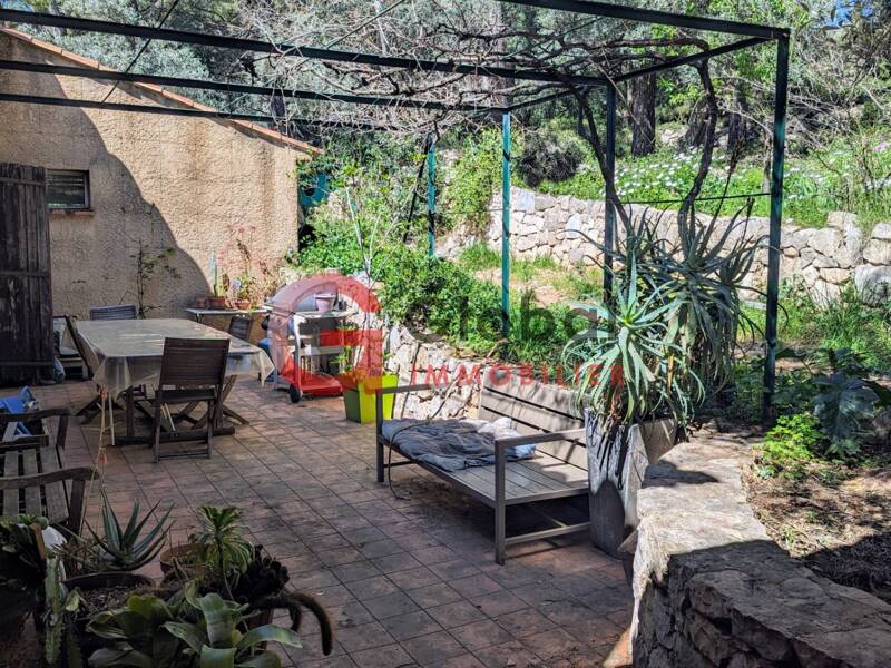 Maison à vendre, 160m², LE REVEST LES EAUX