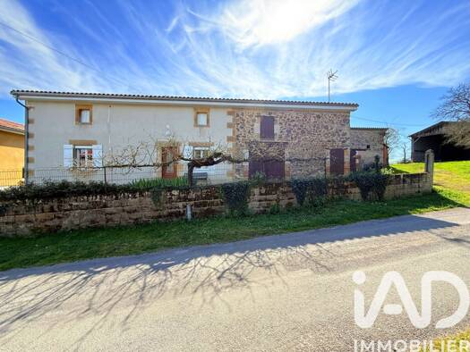 Maison à vendre 106 000 € 4 pièces 2 chambres 76 m² 5 013 m² de terrain Availles-Limouzine 86460