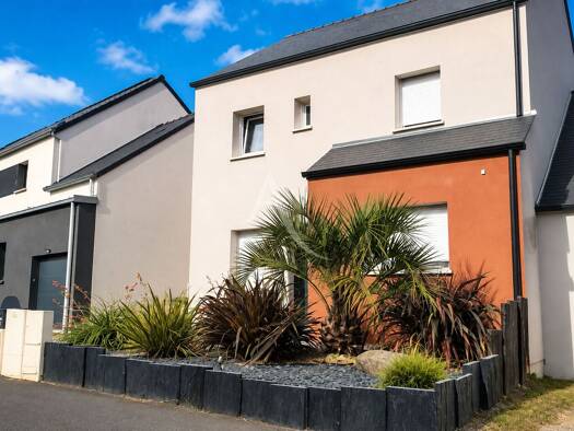 Maison à vendre 249 000 € 4 pièces 3 chambres 95 m² 270 m² de terrain Urbain et Villages Nord Ploërmel 56800