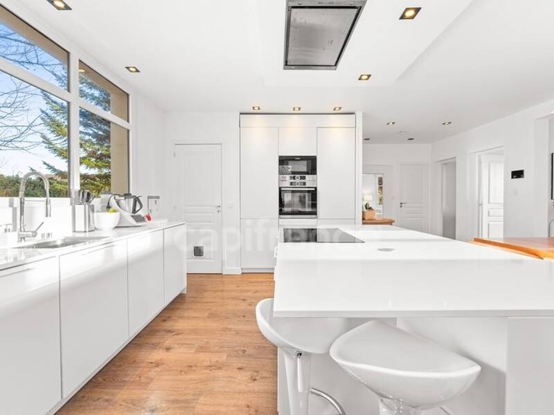 Maison à vendre, 207m², DIVONNE LES BAINS