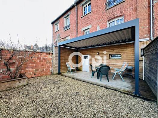 Maison de ville à louer 930 € 4 pièces 3 chambres 81,6 m² 100 m² de terrain Centre Soissons 02200