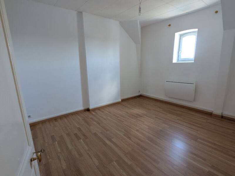 Maison à louer, 71m², MEHUN SUR YEVRE