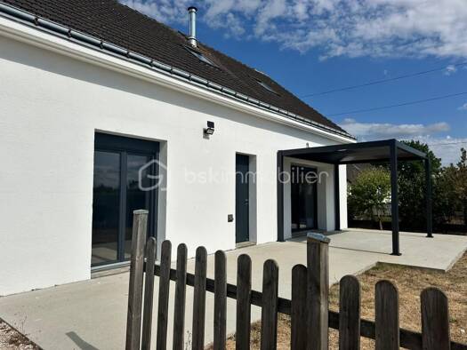 Maison à vendre 260 000 € 5 pièces 4 chambres 155 m² 1 377 m² de terrain Auzouer-en-Touraine 37110