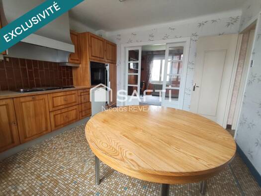 Maison à vendre 120 000 € 8 pièces 6 chambres 207 m² 1 702 m² de terrain Les Trois-Domaines 55220