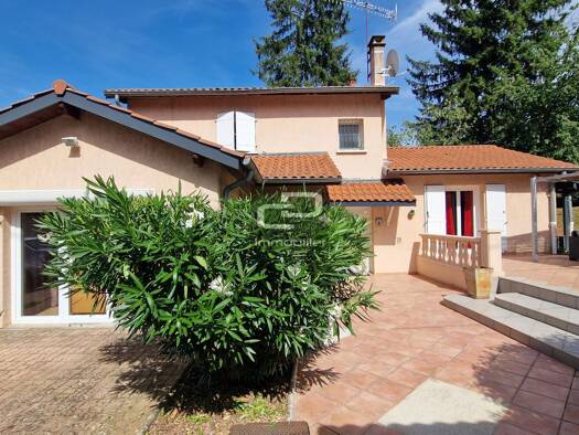 Maison à vendre 598 000 € 5 pièces 4 chambres 137 m² 631 m² de terrain Saint-Romain-au-Mont-d'Or 69270