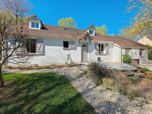 Maison à vendre 405 000 € 6 pièces 4 chambres 160 m² 1 400 m² de terrain Montalet le Bois 78440