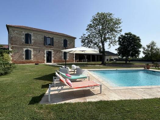 Maison à vendre 574 750 € 9 pièces 5 chambres 262 m² 3 169 m² de terrain Caudecoste 47220