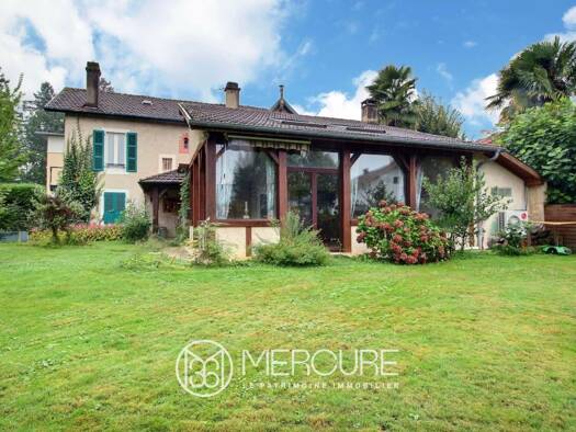 Maison de ville à vendre 346 300 € 7 pièces 5 chambres 203 m² 1 522 m² de terrain Le Hameau Pau 64000