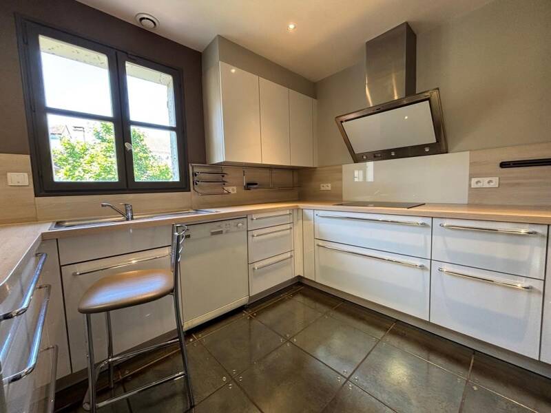 Maison à louer, 210m², AUXERRE