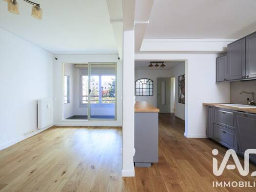 Appartement à vendre 255 000 € 3 pièces 2 chambres 59,9 m² Étage 2/7 Centre Écully 69130